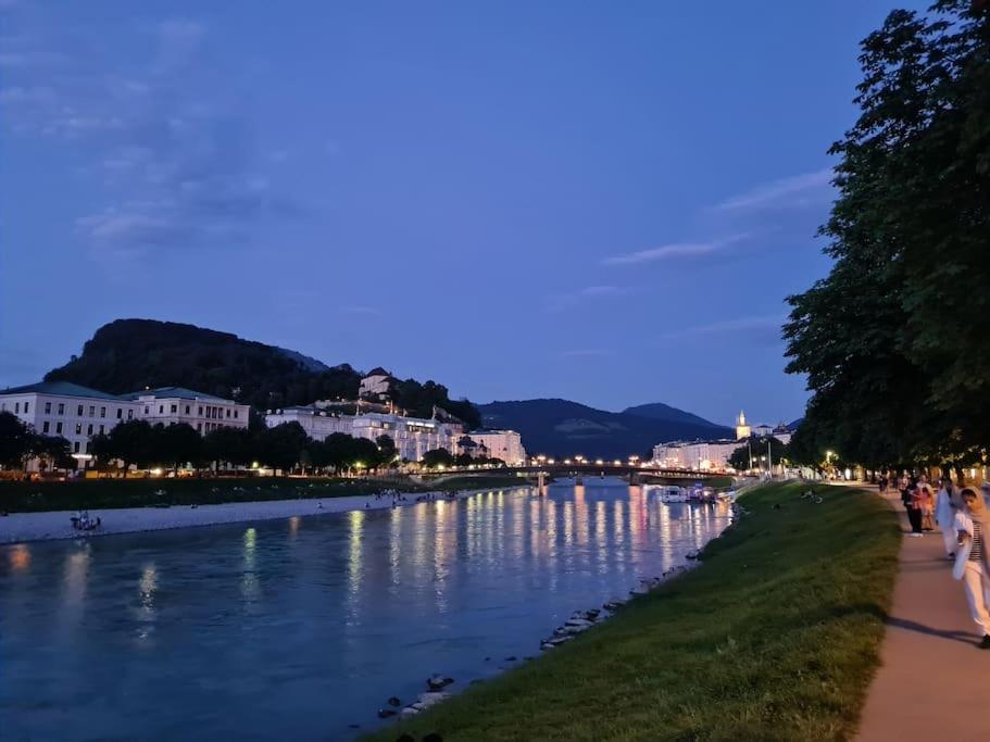 Neu, Zentral, Schoen, Bergblick, Suedterrasse Freilassing Exterior foto
